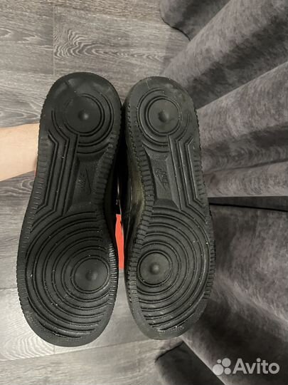 Nike air force 1 mid black