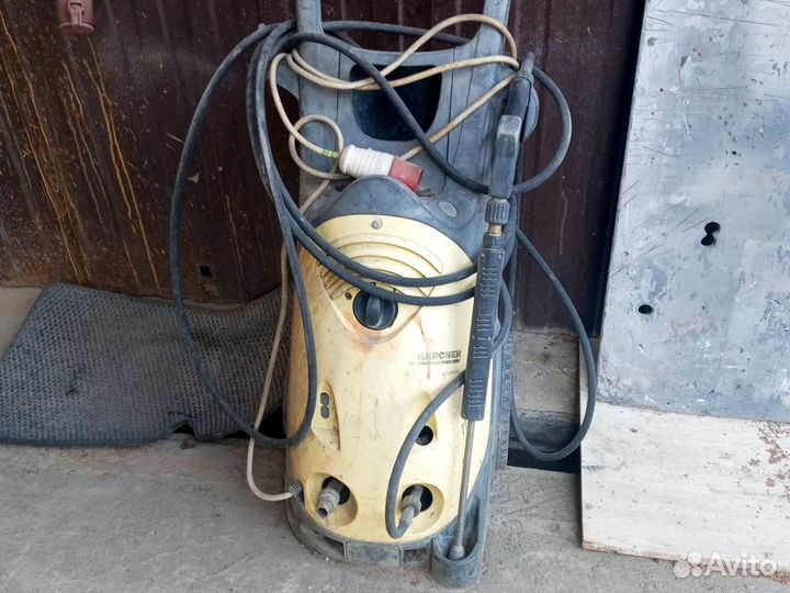Мойка высокого давления karcher