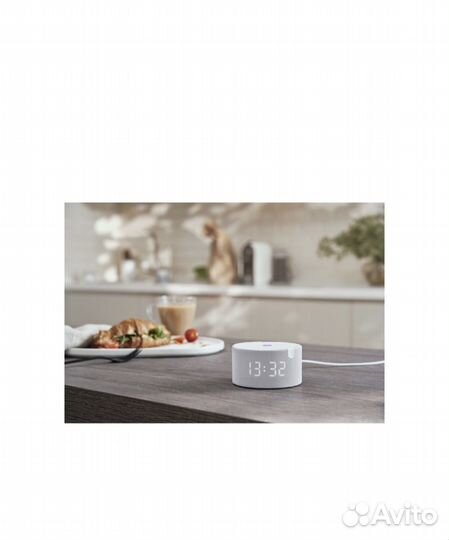 Умная колонка алиса с часами