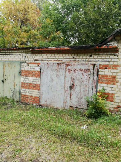 Гараж, > 30 м²