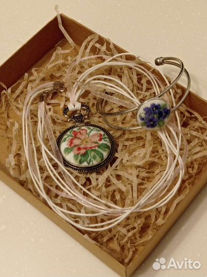 Украшения в стиле бохо с ручной микровышивкой