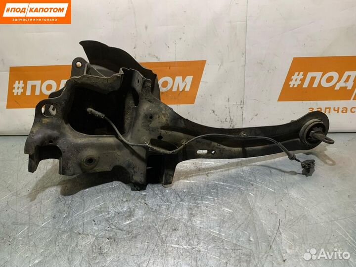 Кулак задний левый Ford Focus 3 2011 1355136