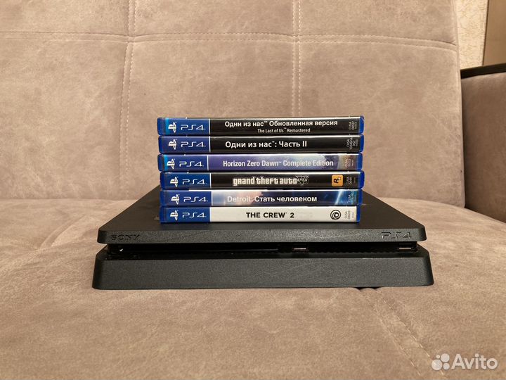 Sony playstation 4 slim 1tb с играми + 2 джойстика