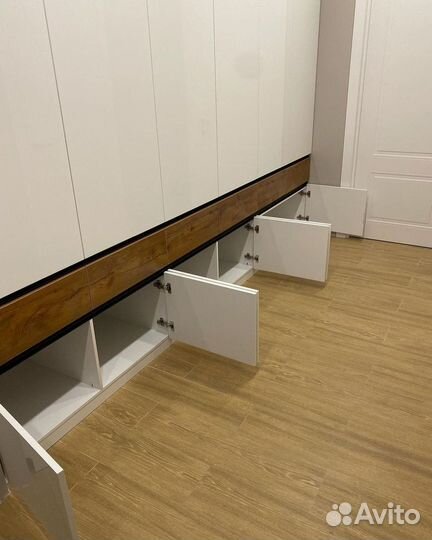 Шкаф распашной / купе