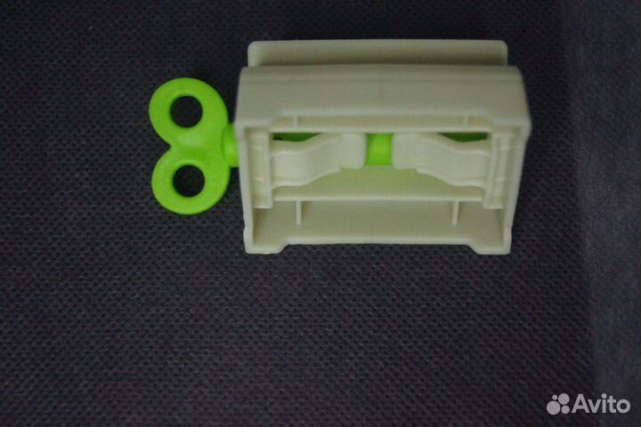 Дозатор зубной пасты