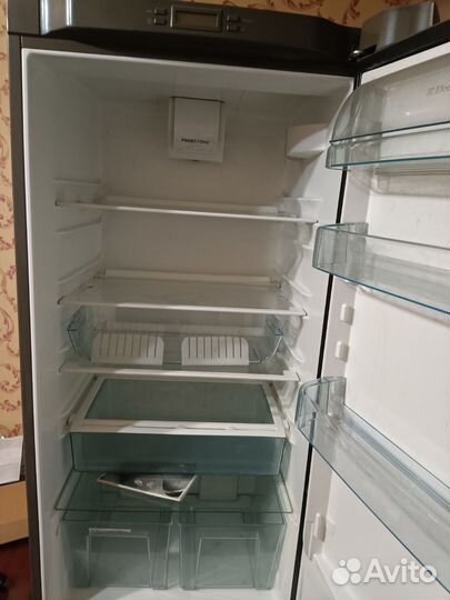 Холодильник Electrolux ERA 40633 X