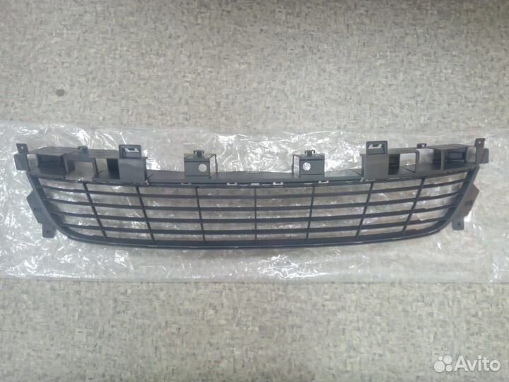 Решетка радиатора Renault Grand Scenic 3 2009-2013