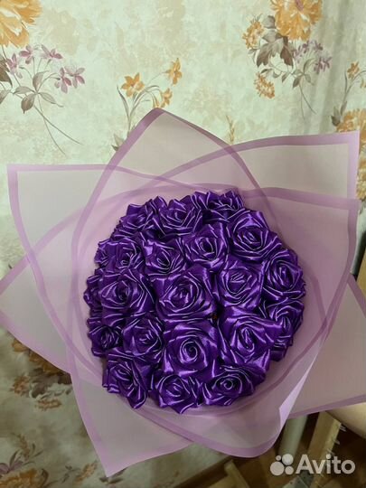 Букет роз из атласных лент