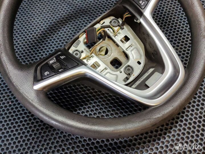 Руль opel astra j