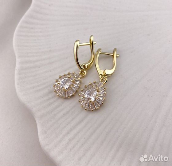 Серьги с цирконами
