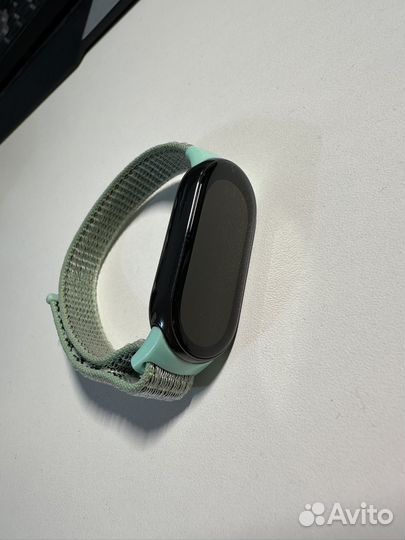 Часы xiaomi mi bend 8