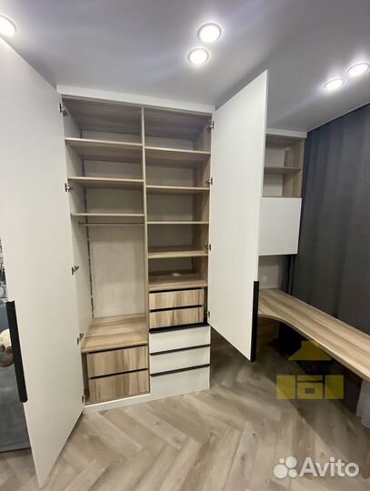 Шкаф для одежды