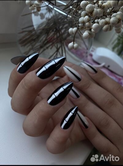 Маникюр и педикюр