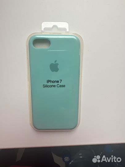 Силиконовый бампер на iPhone 7