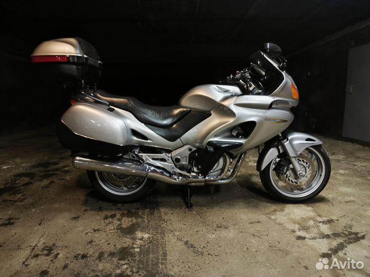 Honda NT 650 deauville