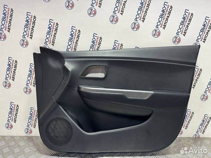 Обшивка двери Kia Rio 3