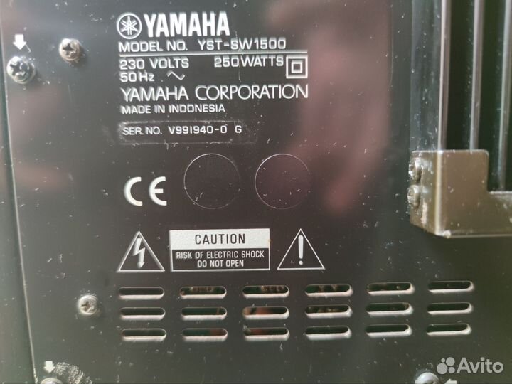 1000 Ватт Hi-End сабвуфер Yamaha YST-SW1500