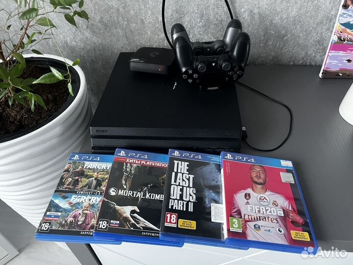 Sony playstation 4 PS4 pro 1tb с играми