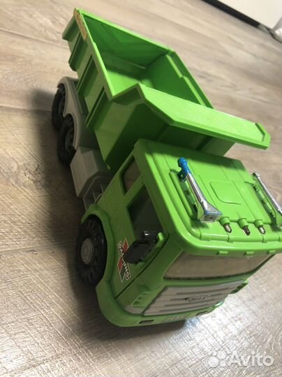 Игрушка самосвал