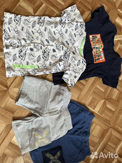 Отдам даром детские вещи