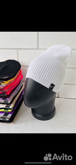 Новые шапки Nike