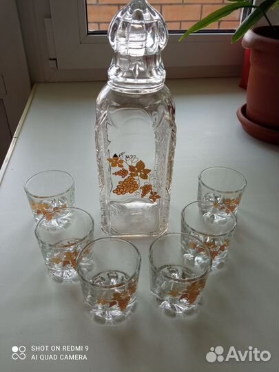 Набор стопок с графином