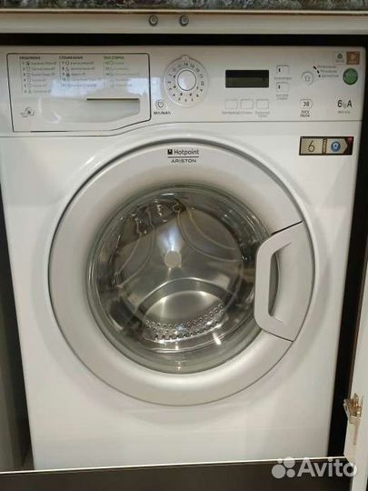 Стиральная машина Hotpoint Ariston узкая 40см, 6кг