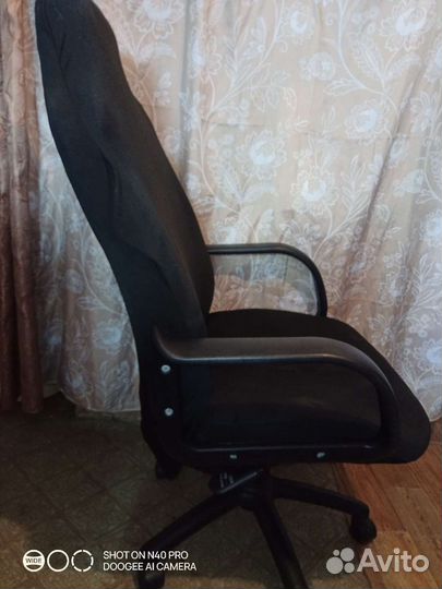 Компьютерное кресло