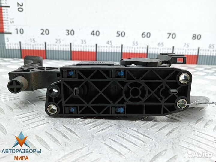 Педаль Volkswagen Golf 3 1999 6Q1721503L