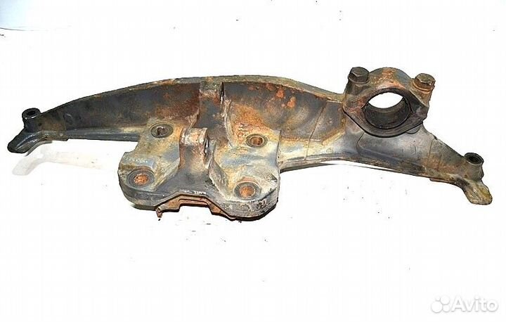 Кронштейн пневмобаллона ведущего моста, правый DAF