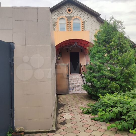 Коттедж 131 м² на участке 8 сот.