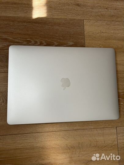 Apple MacBook Pro 15-inch 2019 16/256Gb