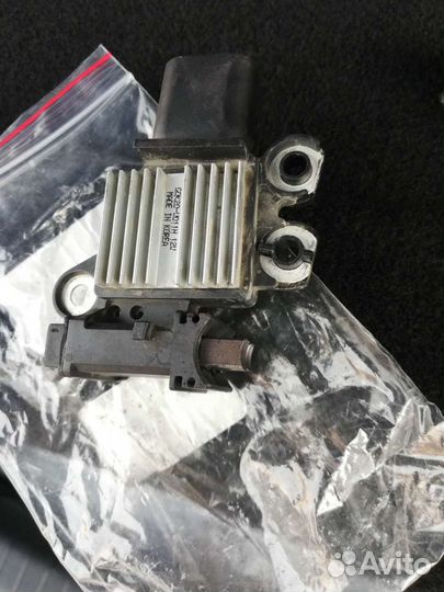 Регулятор напряжения