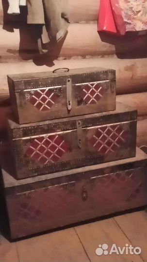 Сундуки и комод