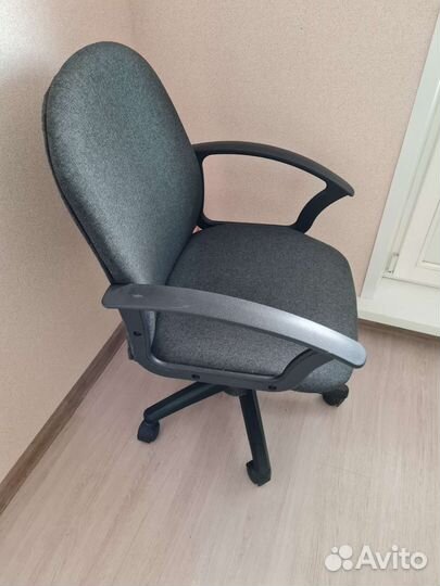 Компьютерное кресло