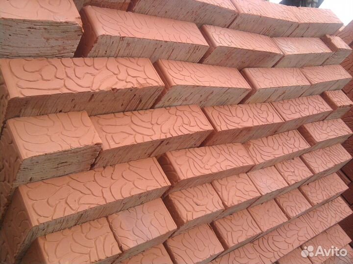 Кирпич Чайковский цокольный полнотелый м-125