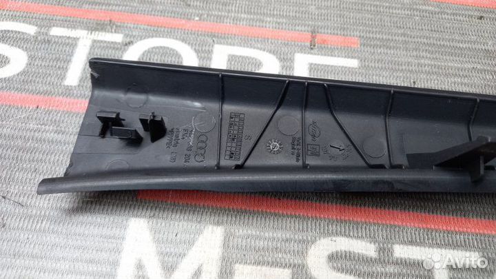 Накладка стойки кузова передняя правая Audi Q7 4LB