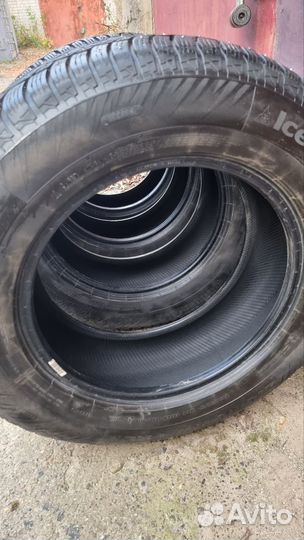 Continental IceContact 2 235/65 R17