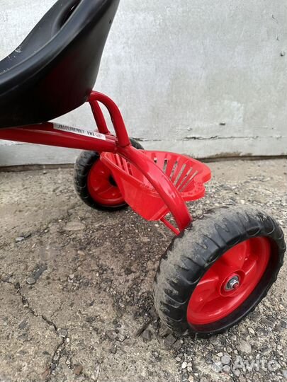 Трехколесный велосипед