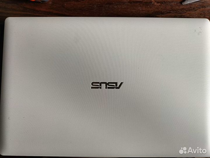 Ноутбук asus