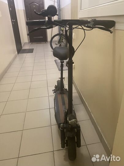 Электрический самокат с сиденьем б/у