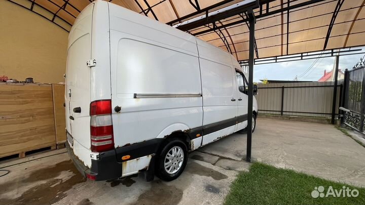 Mercedes-Benz Sprinter цельнометаллический, 2006