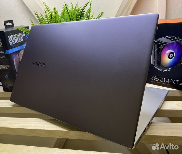 Мощный Ультрабук honor Ryzen5/SSD512