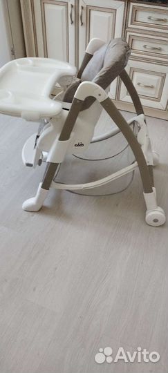 Стульчик для кормления cam