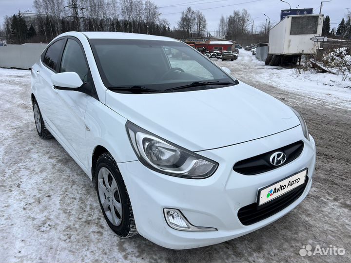 Hyundai Solaris 1.4 AT, 2012, 151 160 км