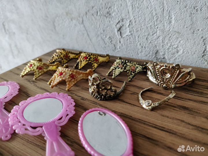 Аксессуары для куклы Барби бесплатно, в дар