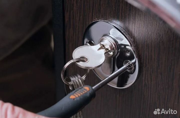 Вскрытие.Замена.Ремонт Замков дверных,сейфов,авто