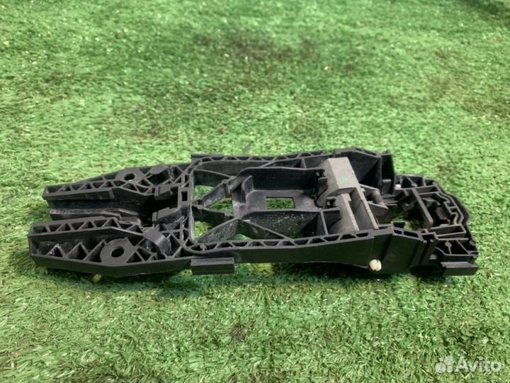 Механизм ручки двери задний левый Volkswagen Golf