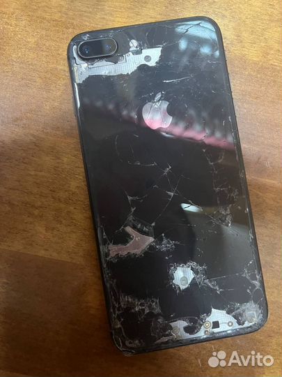 iPhone 8 Plus, 64 ГБ