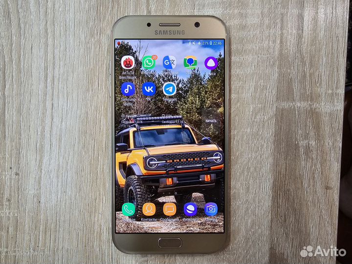 Samsung Galaxy A7 (2017) SM-A720F/DS, 3/32 ГБ